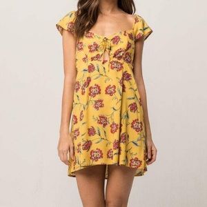 Sky and Sparrow Floral Dress